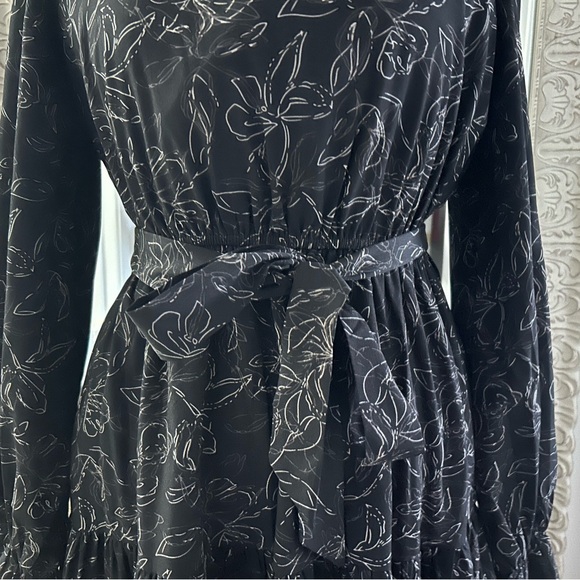 Roolee Black Long Sleeve Floral Dress - Picture 2 of 7